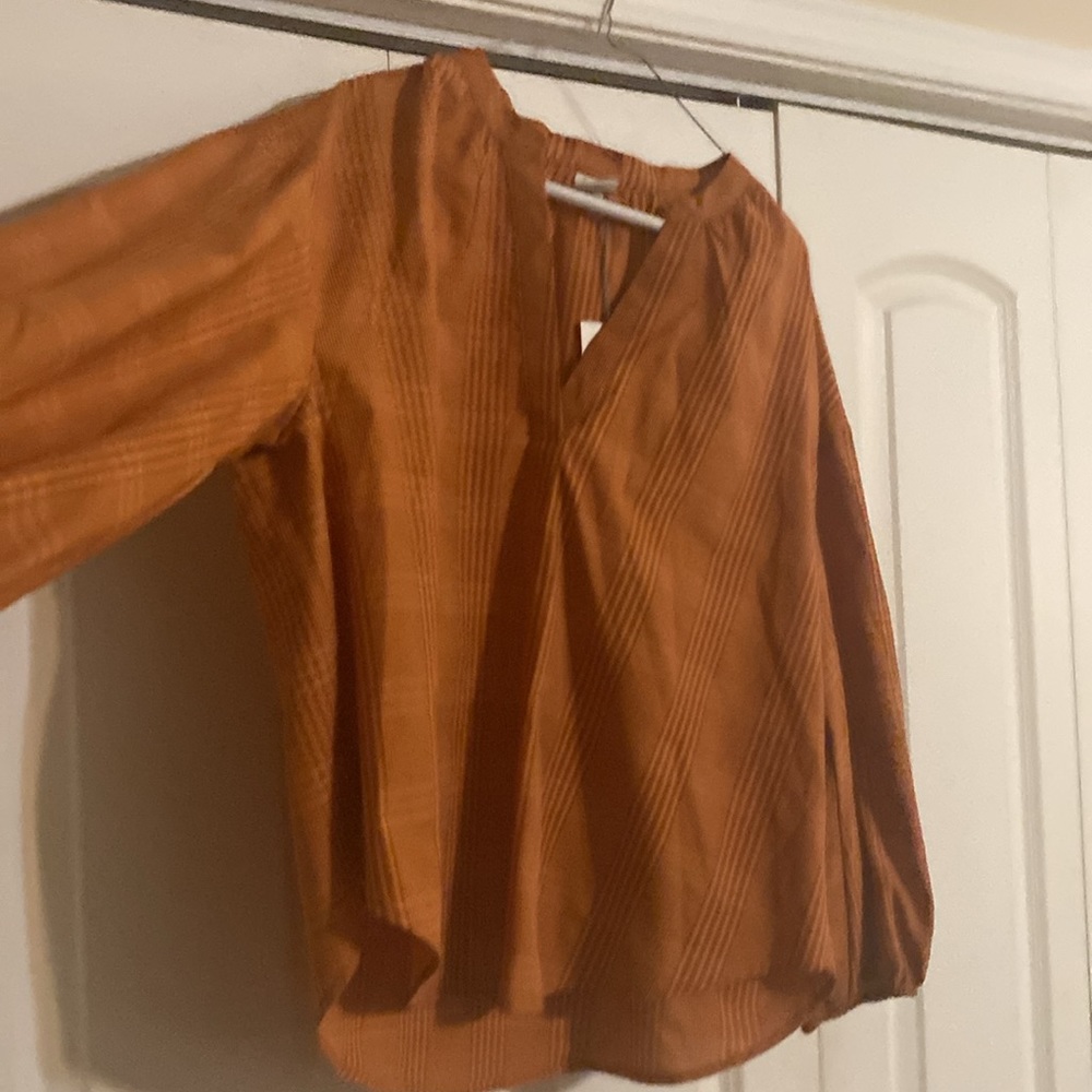 V-neck orange plaid, women’s dress shirt, flare, bottom flair sleeves